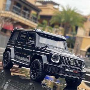 Model Samochód MERCEDES BENZ G700 BRABUS 1/32