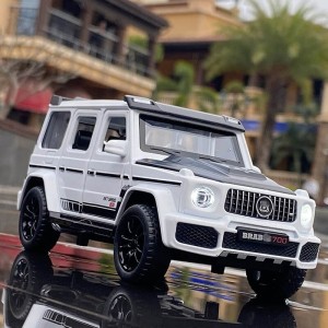 Model Samochód MERCEDES BENZ G700 BRABUS 1/32 